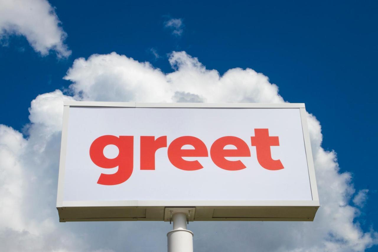 Greet Castres Saix Hotel