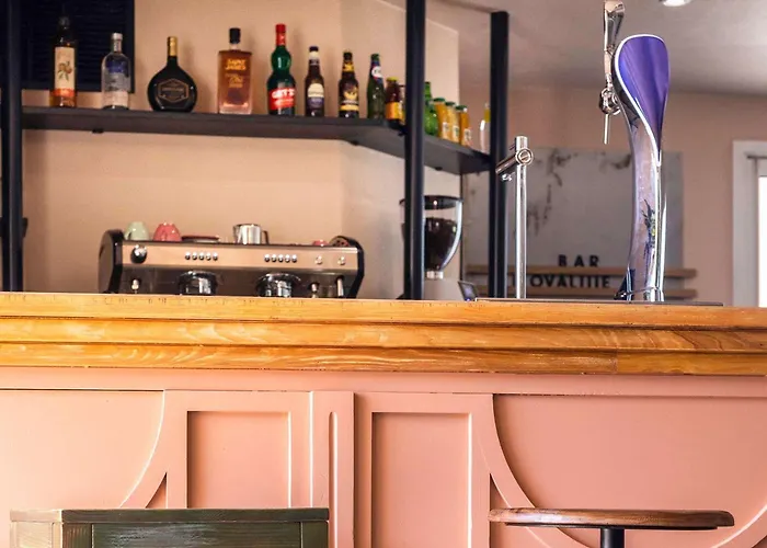 Greet Hotel Castres Saix