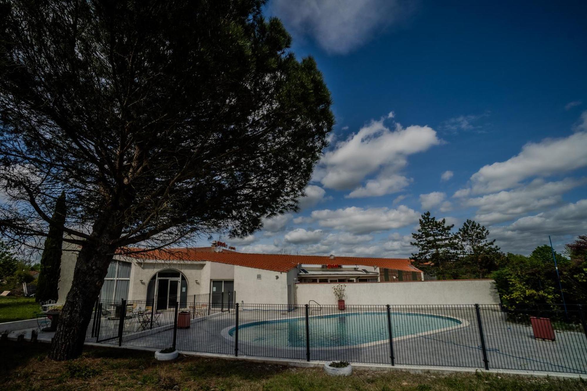 Hotel Greet Castres Saix Saix (Tarn)